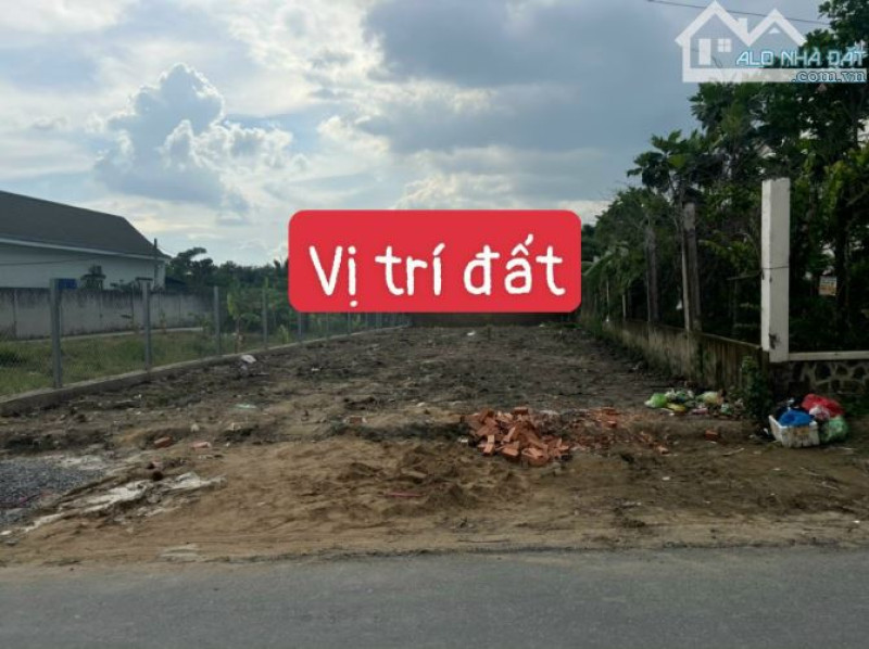 Ban 2000m đat Lua gan chơ binh chanh 3ty