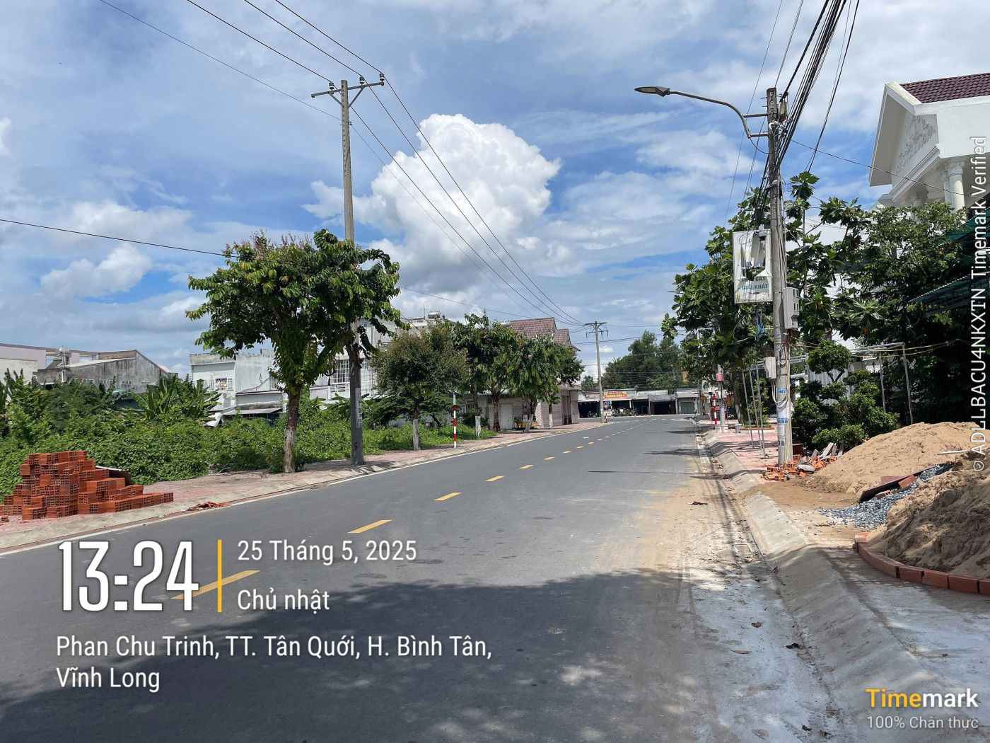 VL931 Đường nhựa cặp sông Trà Mơn Từ UBND xã Tân Quới Ranh xã Tân Bình